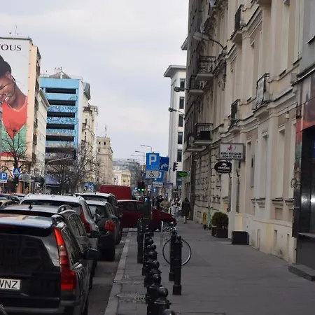 Be My Guest - Marszalkowska - Center Of Subway Wi-fi דירה