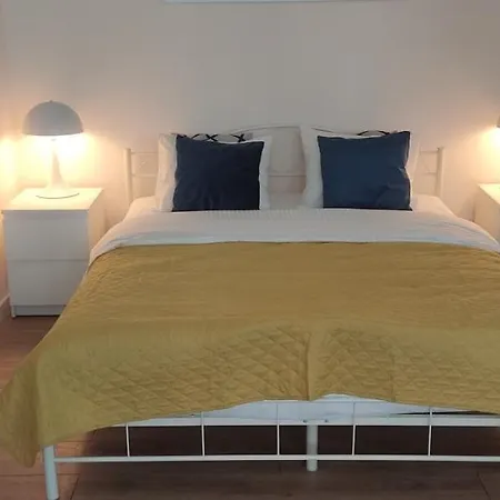 Be My Guest - Marszalkowska - Center Of Subway Wi-fi ורשה