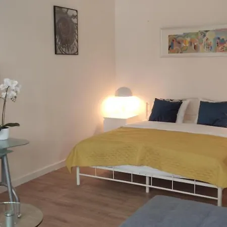 Be My Guest - Marszalkowska - Center Of Subway Wi-fi