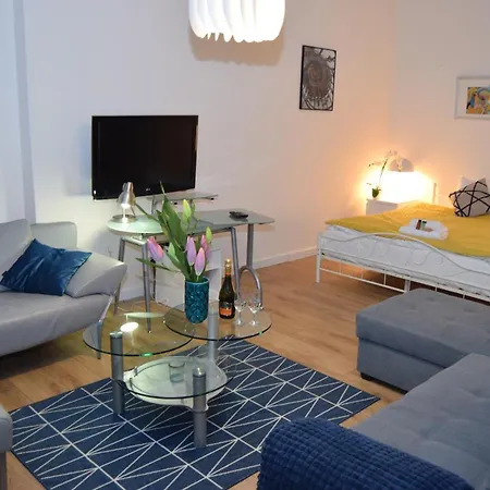 Be My Guest - Marszalkowska - Center Of Subway Wi-fi *