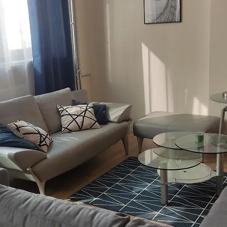 Be My Guest - Marszalkowska - Center Of Subway Wi-fi